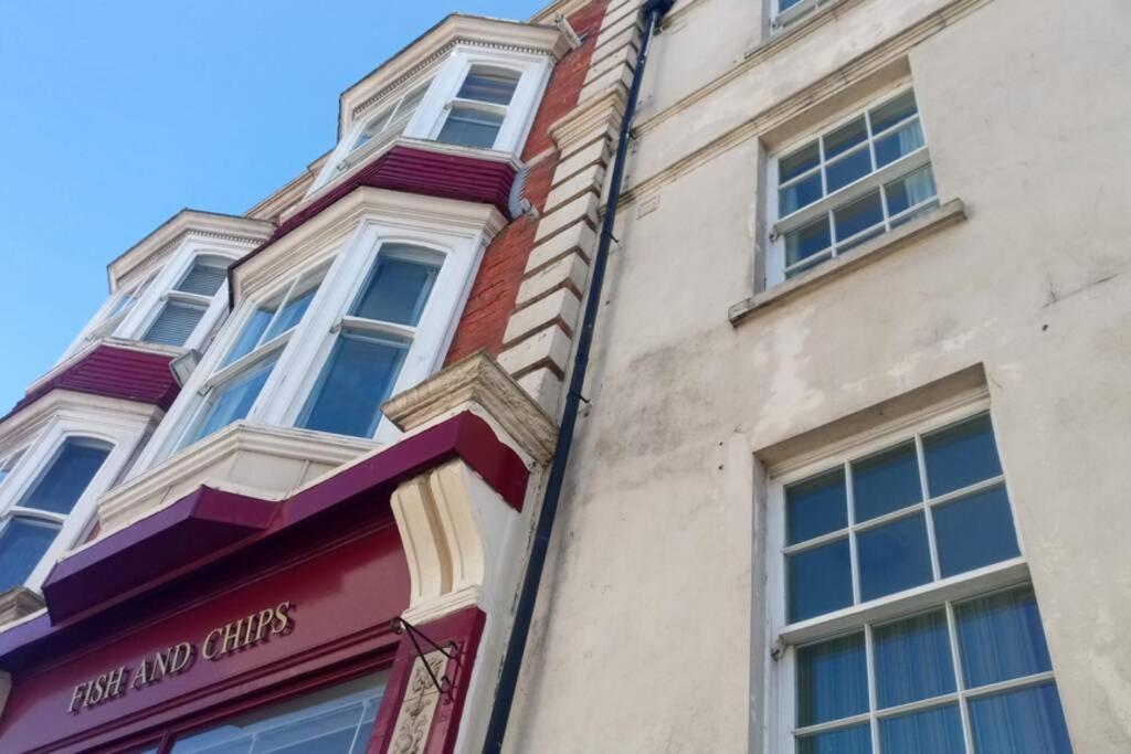Amazing Sea Views ,Brilliant Location Apartment ウェーマス エクステリア 写真